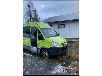 Minibús, Furgoneta de pasajeros Iveco 50C18: foto 1
