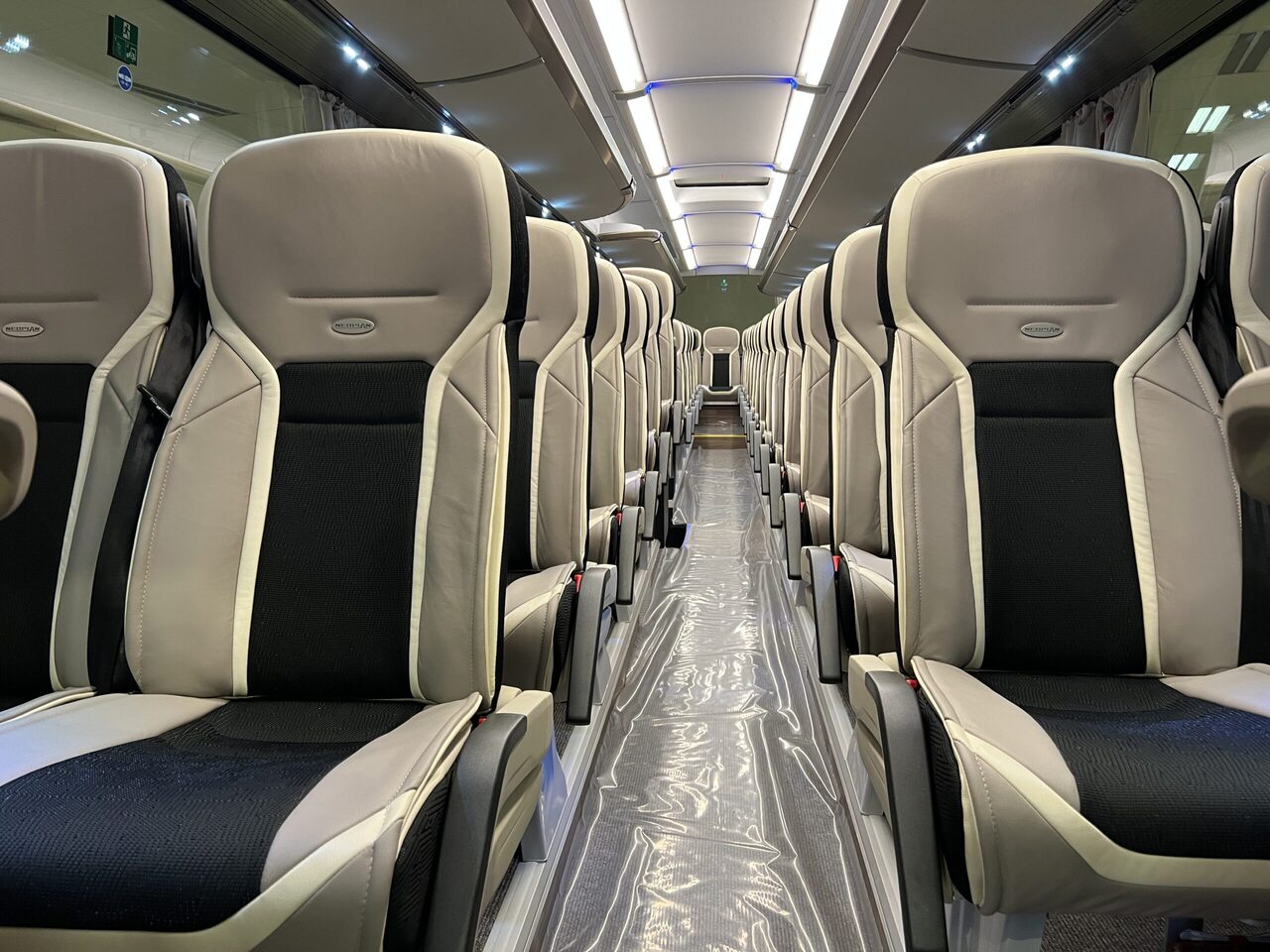 Leasing de  Neoplan Cityliner P15 Euro 6E V.I.P / Exclusive Class (Gräddfärgad skinnklädsel) Neoplan Cityliner P15 Euro 6E V.I.P / Exclusive Class (Gräddfärgad skinnklädsel): foto 19