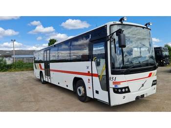 Autobús suburbano VOLVO B7R 8700; CLIMA; Handicap lift; 45 seats; 12,2 m; EURO 5; 15 UNITS: foto 1