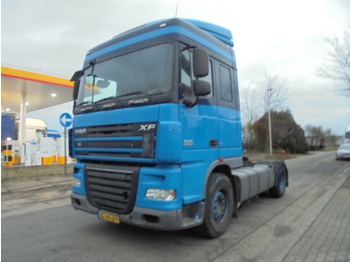 Cabeza tractora DAF XF 105.410: foto 1