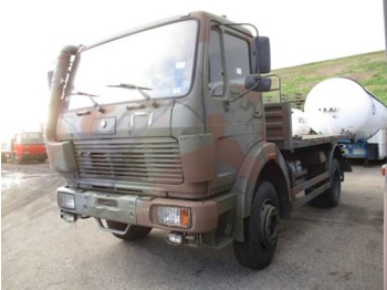Mercedes-Benz 1017A 4X4 - Camión caja abierta