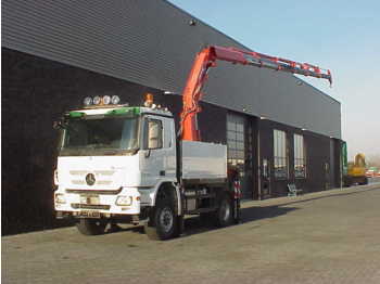 Mercedes-Benz 2046 A 4X4 + MKG CRANE 29T/M  - Camión caja abierta