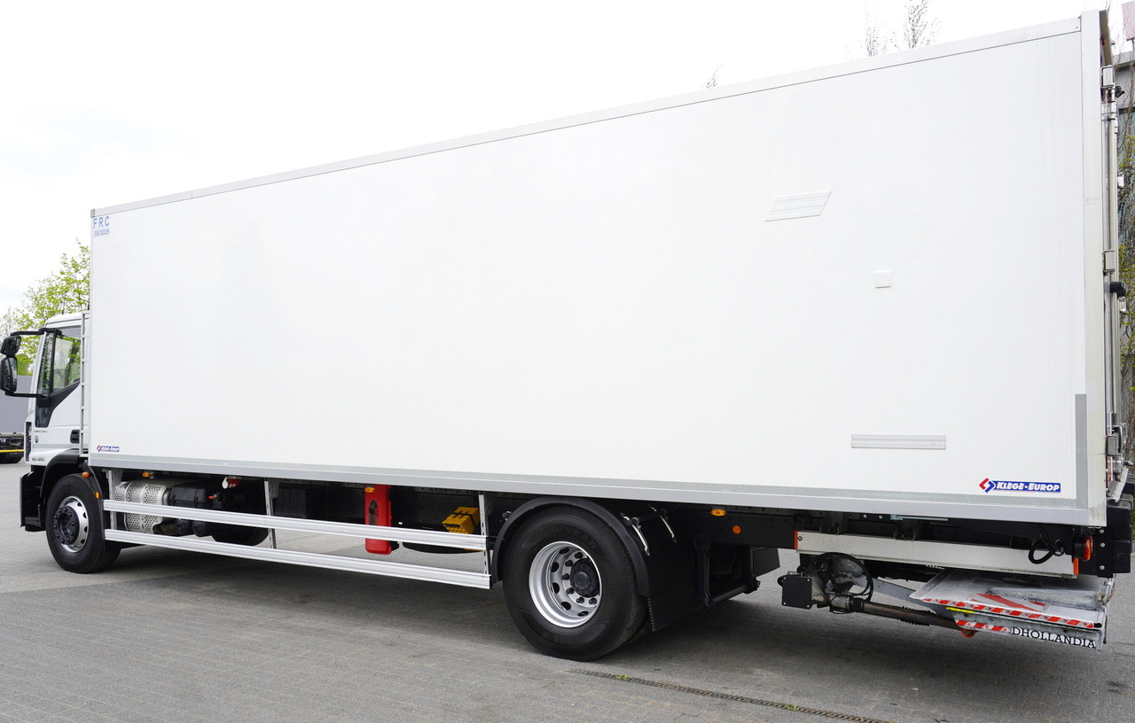Camión frigorífico IVECO Eurocargo 190-280L E6 4x2 / Refrigerator / Dhollandia DHSM.20 tail lift / 21 pallets: foto 3