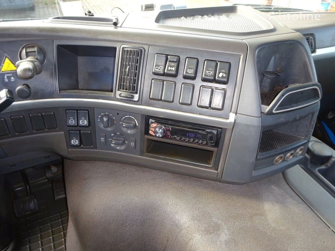 Camión multibasculante Volvo FM 410: foto 12