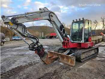 Miniexcavadora TAKEUCHI