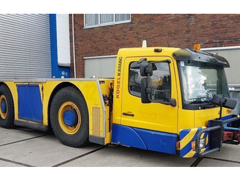  KAMAG TowBear 35/22-280 - Remolcador de aviones