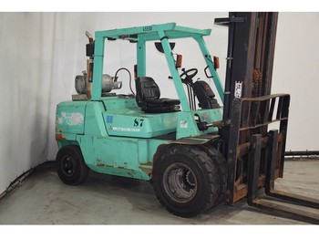 Mitsubishi FG50K2 - Carretilla elevadora de gas