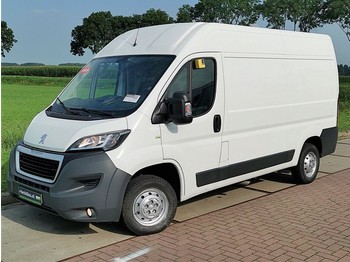Furgón Peugeot Boxer 2.0 bluehdi 130 l2h2