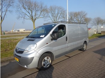 Opel Vivaro 2.0 CDTI L2 AC - Furgoneta caja cerrada