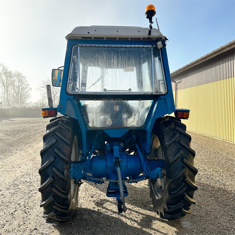 Tractor Ford 4600: foto 4