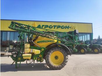 Pulverizador arrastrado John Deere 832