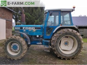 Ford 8210 - Tractor