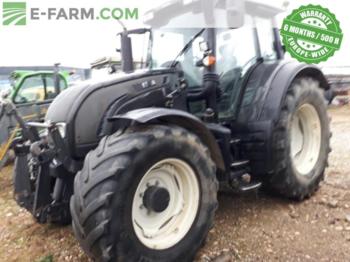 Valtra N142D - Tractor