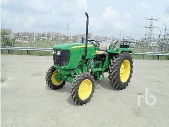Tractor agricola JOHN DEERE 5105