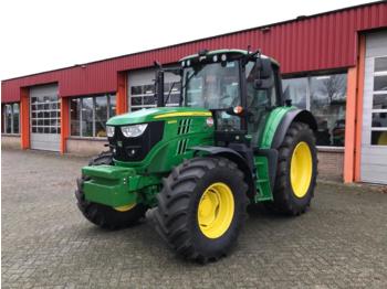 Tractor agricola John Deere 6120M