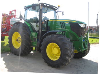 Tractor agricola John Deere 6210R