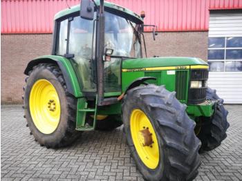 Tractor agricola John Deere 6410