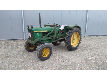 Tractor agricola John Deere 710