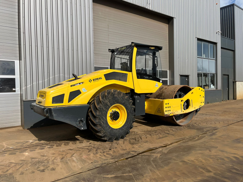 Rodillo Bomag BW219DH-5 / CE certified / 2021 / low hours: foto 7
