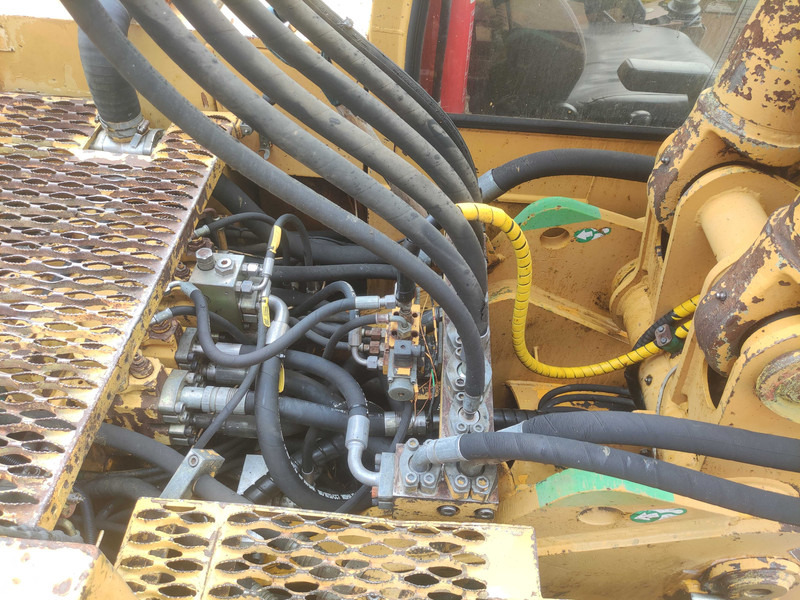 Excavadora de ruedas Caterpillar 214 B wheel excavator: foto 14