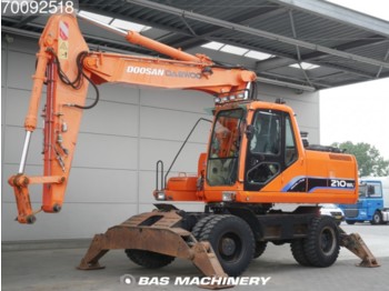 Daewoo-Doosan solar 210W-V Incl Outriggers - Excavadora de ruedas