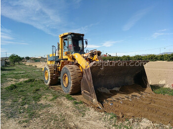 Cargadora de ruedas KOMATSU WA 500-1: foto 1