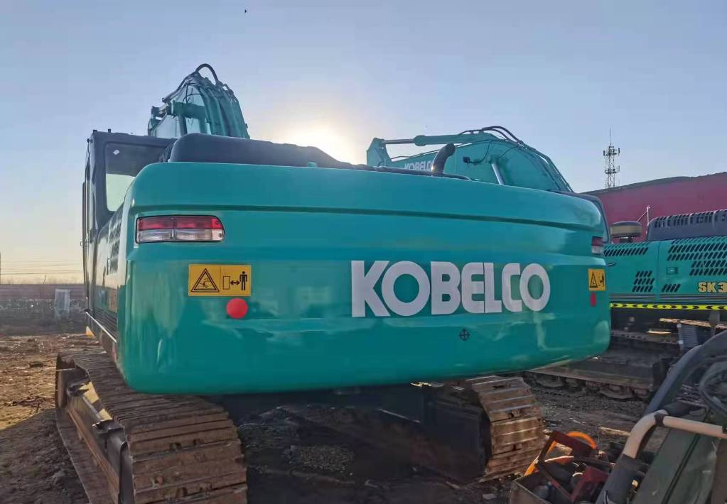 Excavadora de cadenas Kobelco SK350: foto 2