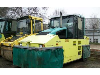 Rodillo de neumáticos Ammann AP 240