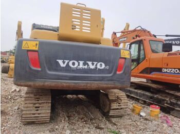 Excavadora de cadenas Volvo EC210BLC: foto 1