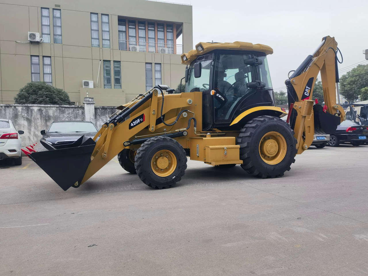 Retroexcavadora used front end 4x4 loader CAT Caterpillar used backhoe loader 420F cheap price for sale: foto 4