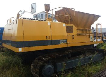 Komatsu BR200S kettenmobiler Holzschredder  - Maquinaria forestal