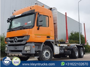 Transporte de madera Mercedes-Benz ACTROS 3346