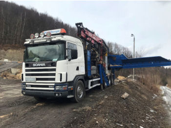 CLAAS Scania rębak rozdrabniarka - Trituradora de madera
