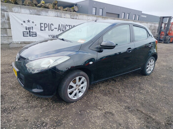Mazda 2 1.3i S - Coche