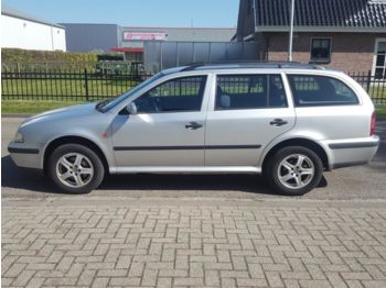 SKODA Octavia Combi 1.9 TDI GLX 4X4 - Coche