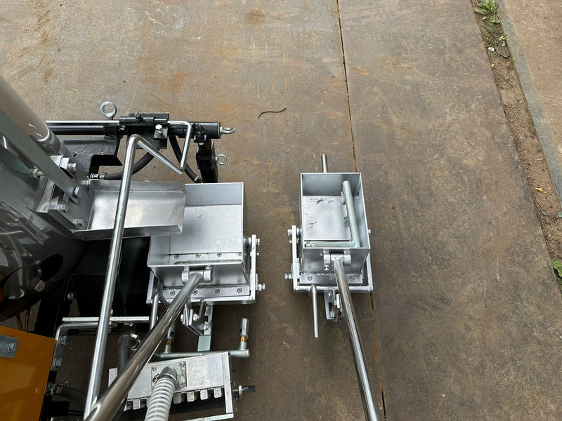 Coche nuevo Giga power Road Marking Machine: foto 11
