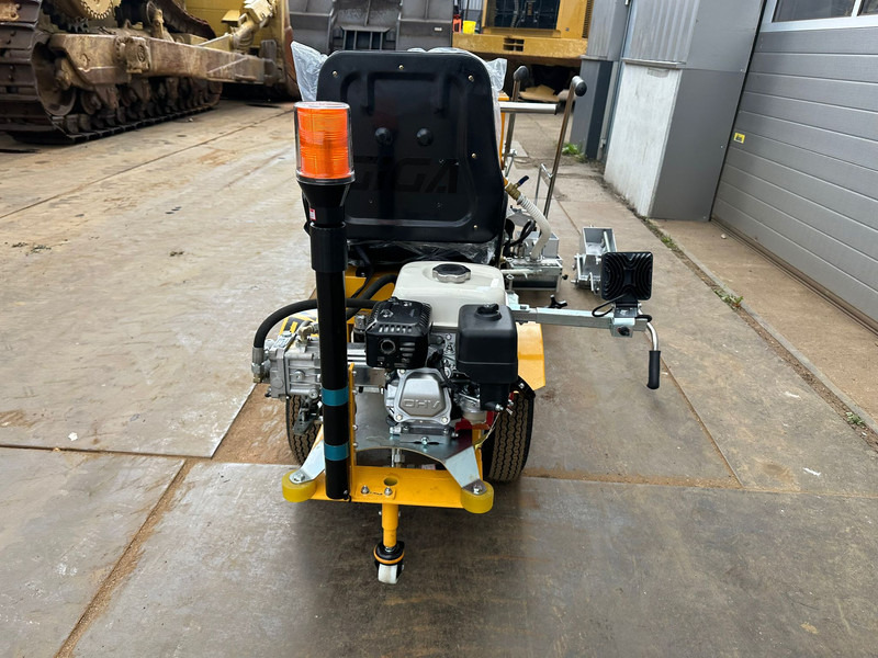 Coche nuevo Giga power Road Marking Machine: foto 9