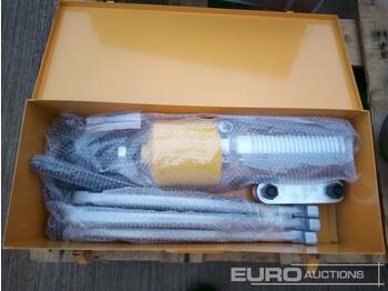 Herramienta/ Equipo Unused 50 Ton Hydraulic Puller: foto 1
