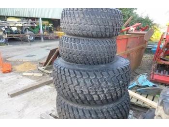 Neumático para Maquinaria agrícola Deutz 44 x 18.00-20 and 31 x 13.50-15 Turf wheels: foto 1