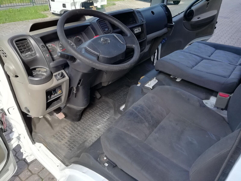 Cabina e interior para Camión Nissan NT400: foto 11