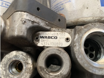 Válvula de freno para Camión TWO-CHAMBER DEHYDRATOR WITH HEATING: foto 3