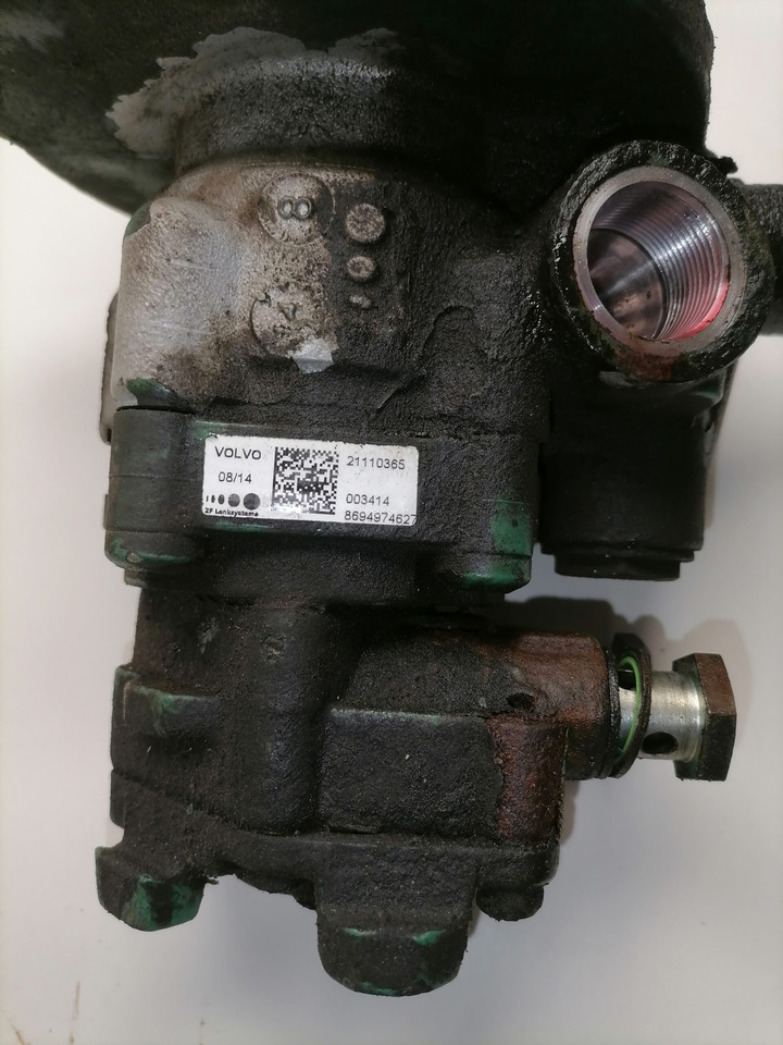 Bomba de combustible para Camión Volvo fuel+steering pump 20997341: foto 6