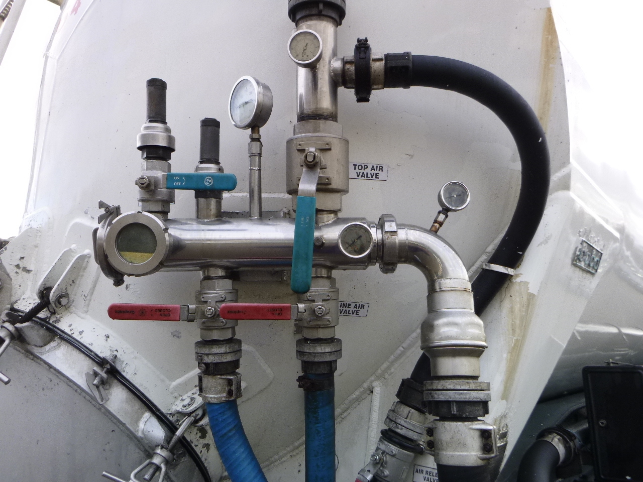 Semirremolque cisterna para transporte de harina Cobo Powder tank alu 58 m3 (tipping): foto 8