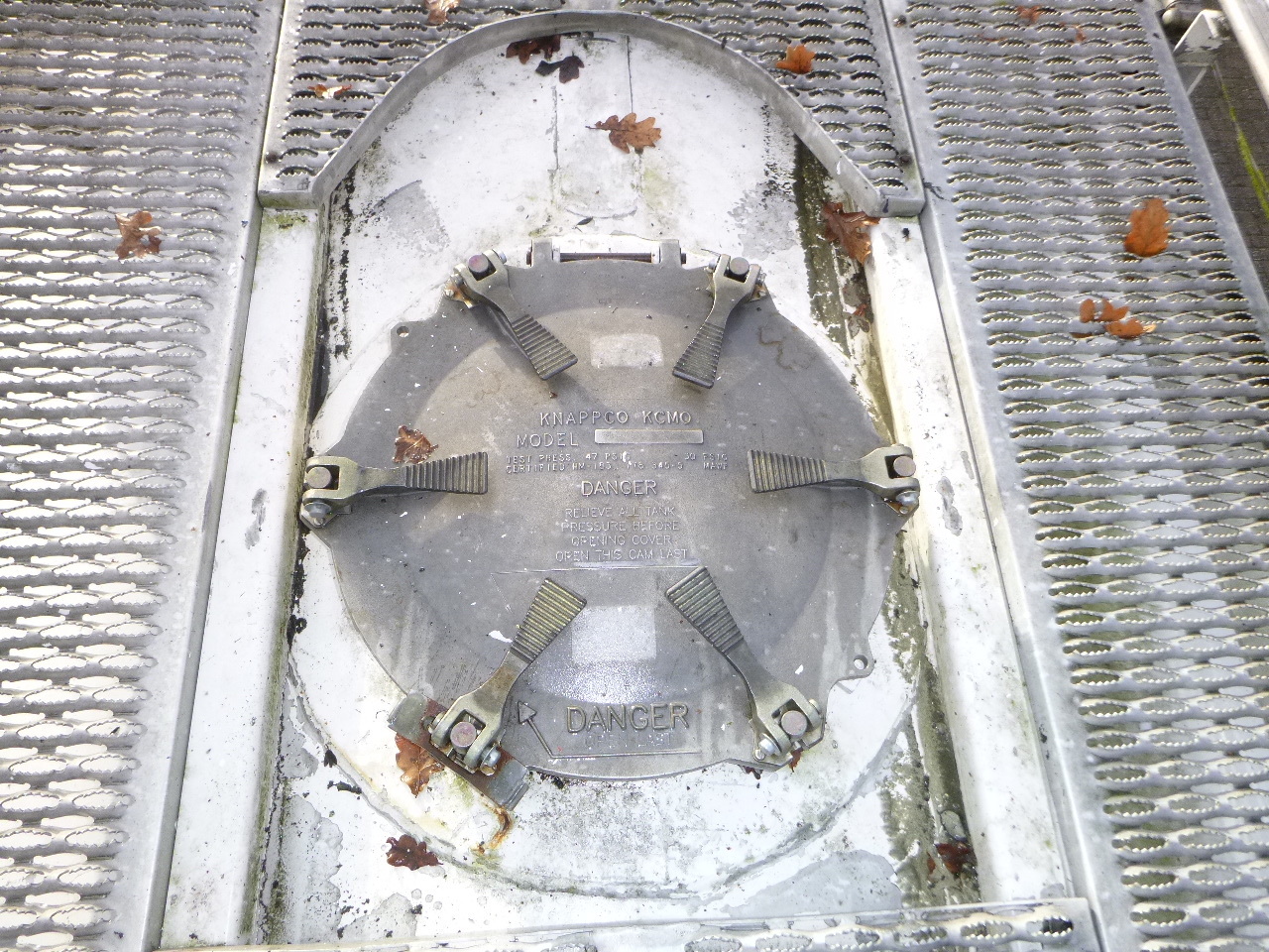 Semirremolque cisterna para transporte de harina Cobo Powder tank alu 58 m3 (tipping): foto 14