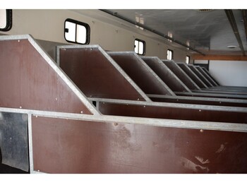 Semirremolque para caballos DESOT Horse trailer (10 horses): foto 4