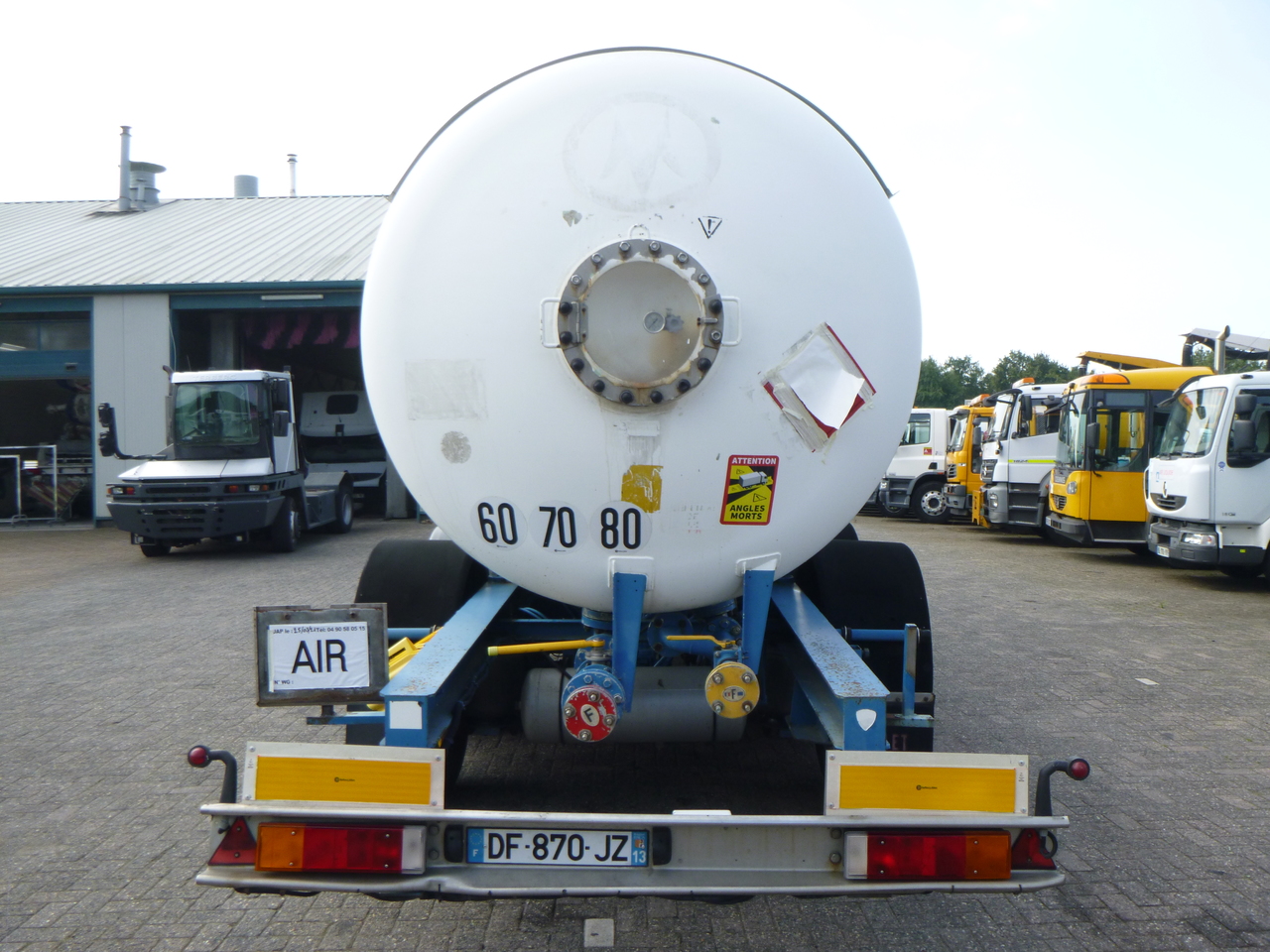 Semirremolque cisterna para transporte de gas Guhur Low-pressure gas tank steel 31.5 m3 / 10 bar (methyl chloride): foto 5