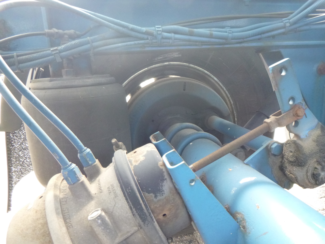 Semirremolque cisterna para transporte de gas Guhur Low-pressure gas tank steel 31.5 m3 / 10 bar (methyl chloride): foto 19