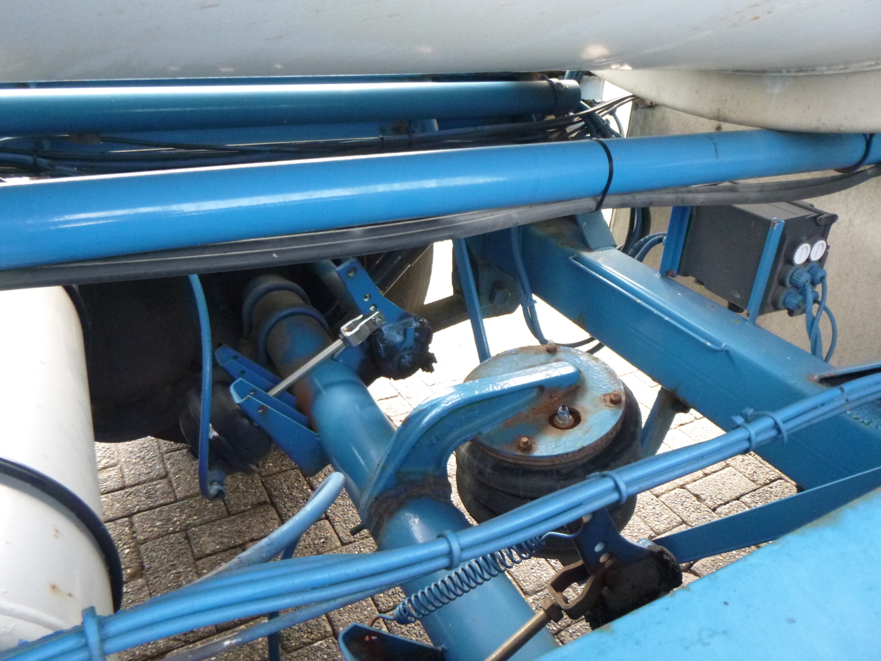 Semirremolque cisterna para transporte de gas Guhur Low-pressure gas tank steel 31.5 m3 / 10 bar (methyl chloride): foto 18