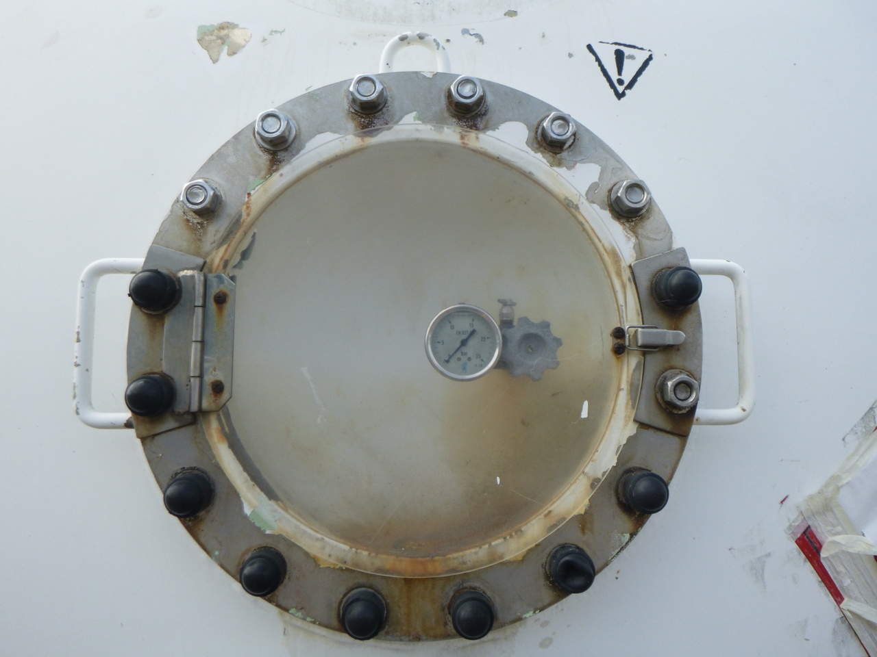 Semirremolque cisterna para transporte de gas Guhur Low-pressure gas tank steel 31.5 m3 / 10 bar (methyl chloride): foto 12