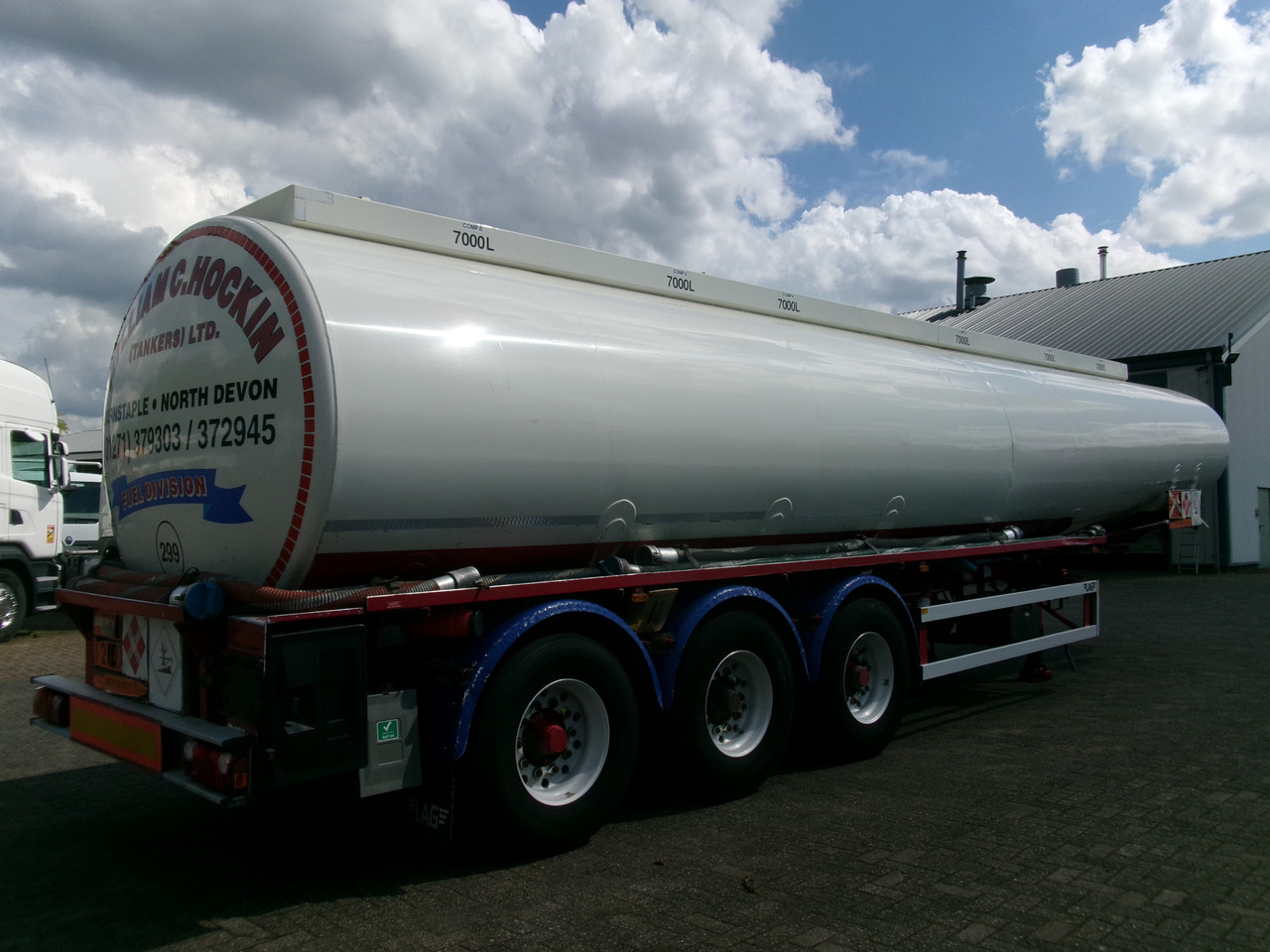 Semirremolque cisterna para transporte de combustible L.A.G. Fuel tank alu 44.4 m3 / 6 comp + pump: foto 3